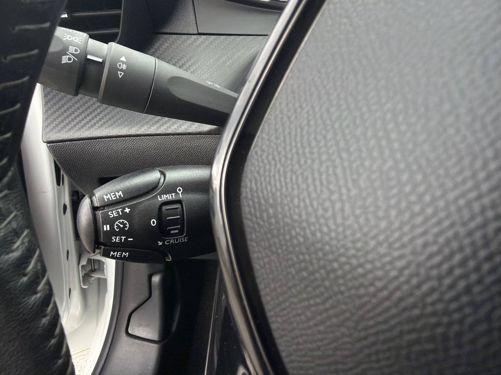 Peugeot 208 1,5 BlueHDi 100 KS * JAMSTVO 12 MJESECI, fotografija 18