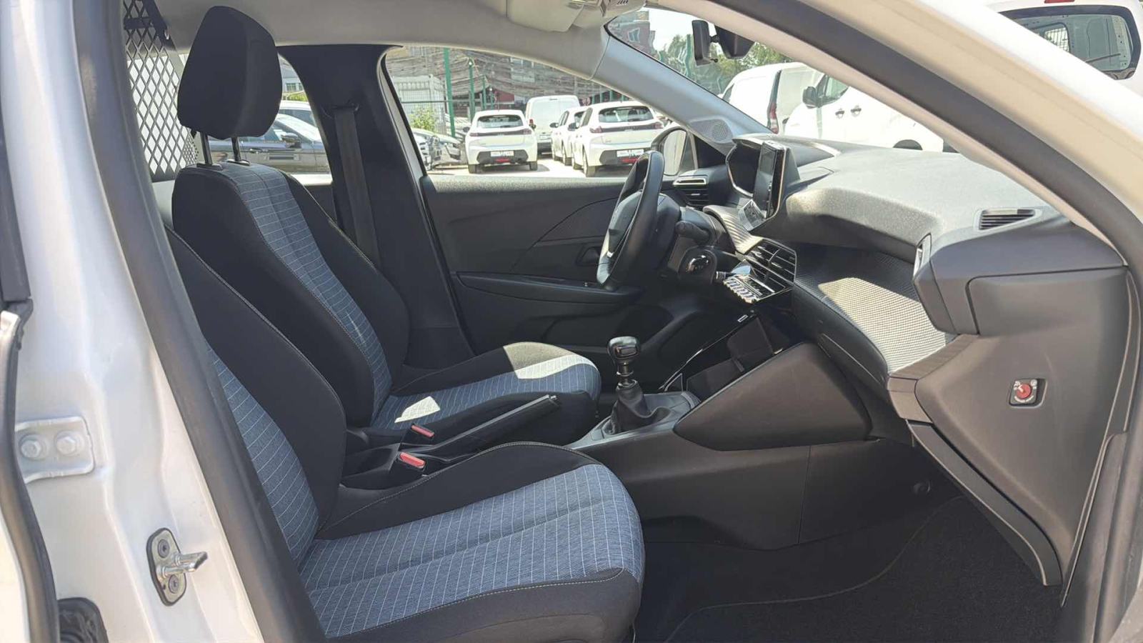 Peugeot 208 1,5 BlueHDi 100 KS * JAMSTVO 12 MJESECI, fotografija 9
