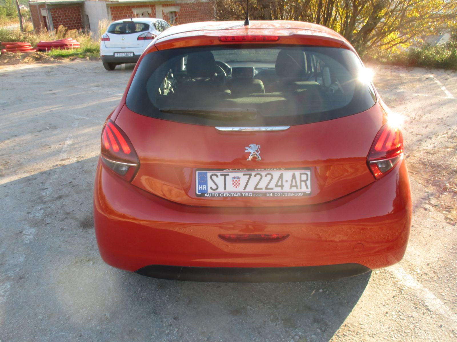 Peugeot 208 1,5 BlueHDI, fotografija 9