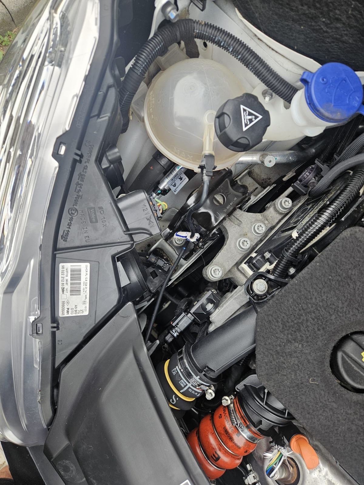 Peugeot 208 1,5 BlueHDI, fotografija 10