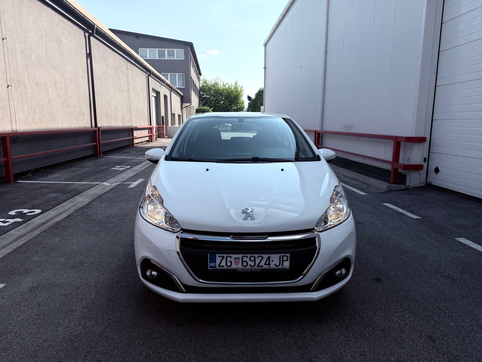 PEUGEOT 208 1.5 BLUEHDI, fotografija 2