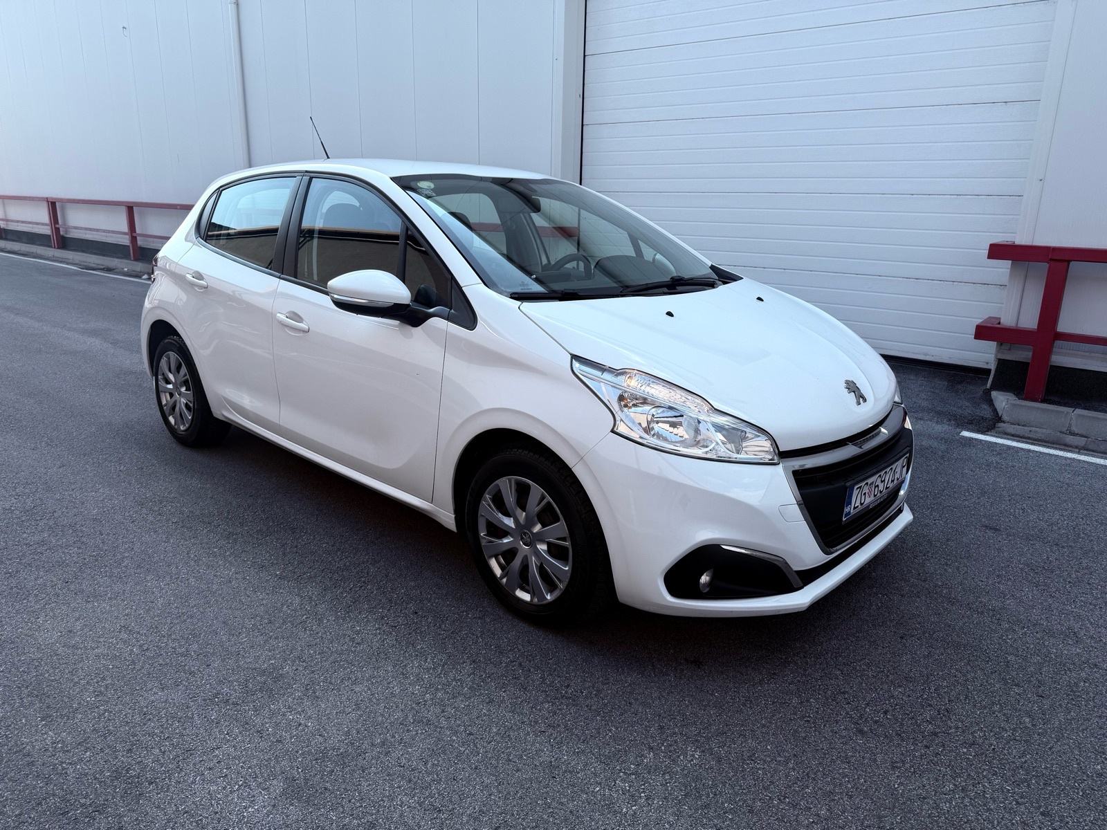 PEUGEOT 208 1.5 BLUEHDI, fotografija 3