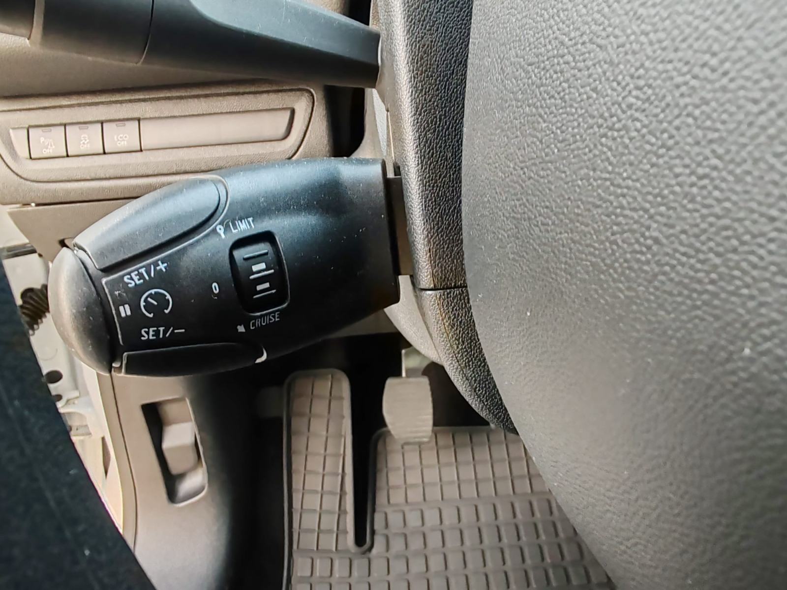 Peugeot 208 1,6 BlueHDi, 2016 G, 104000KM, KARTICE DO 36 RATA, fotografija 12