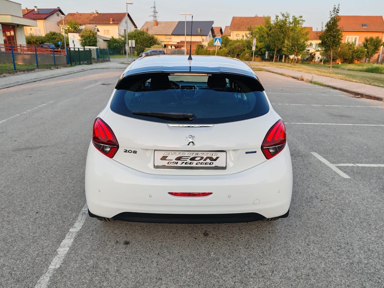 Peugeot 208 1,6 BlueHDi, 2016 G, 104000KM, KARTICE DO 36 RATA, fotografija 5