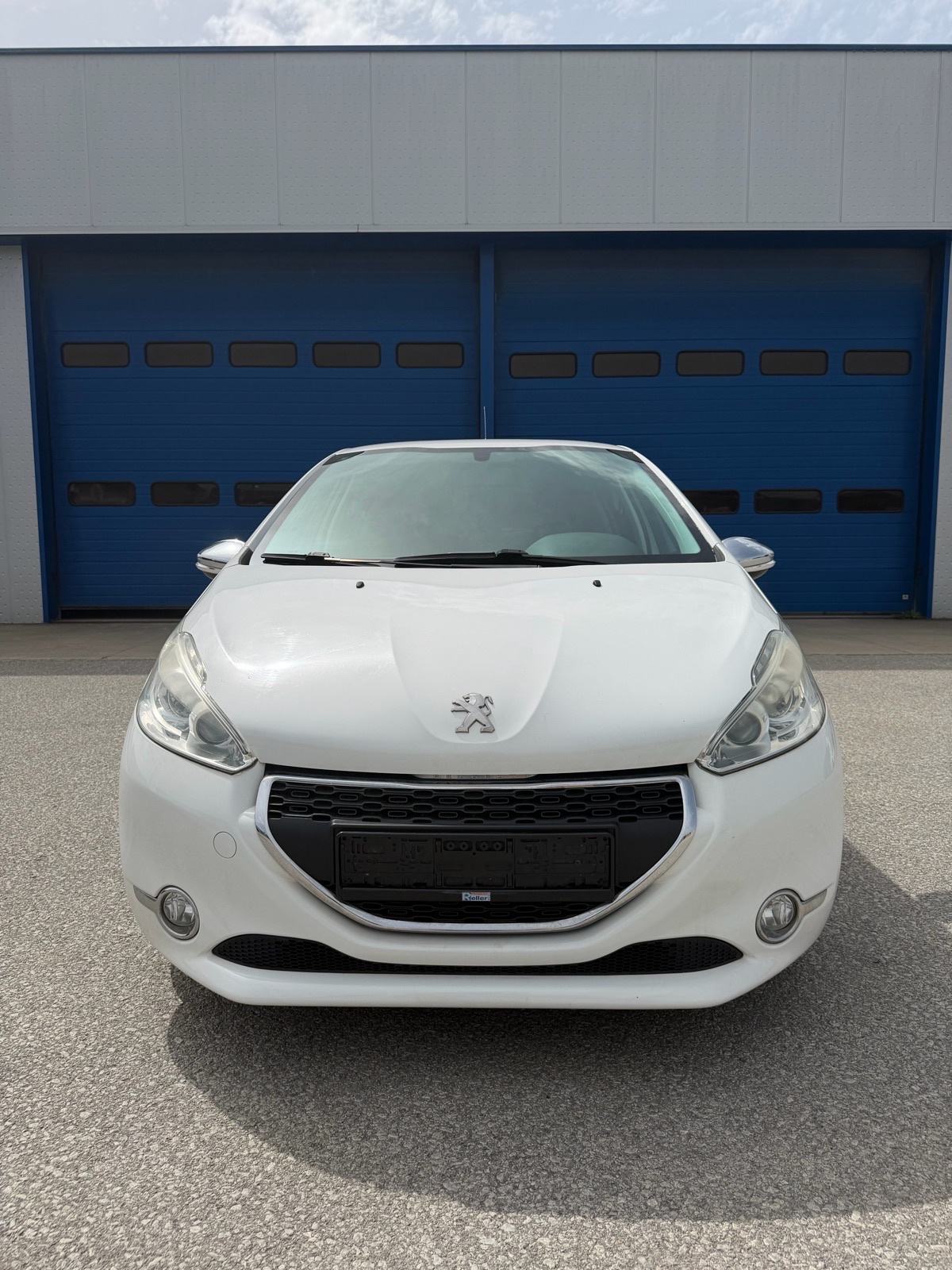 Peugeot 208 Style 1,6 eHDi 2016, fotografija 2