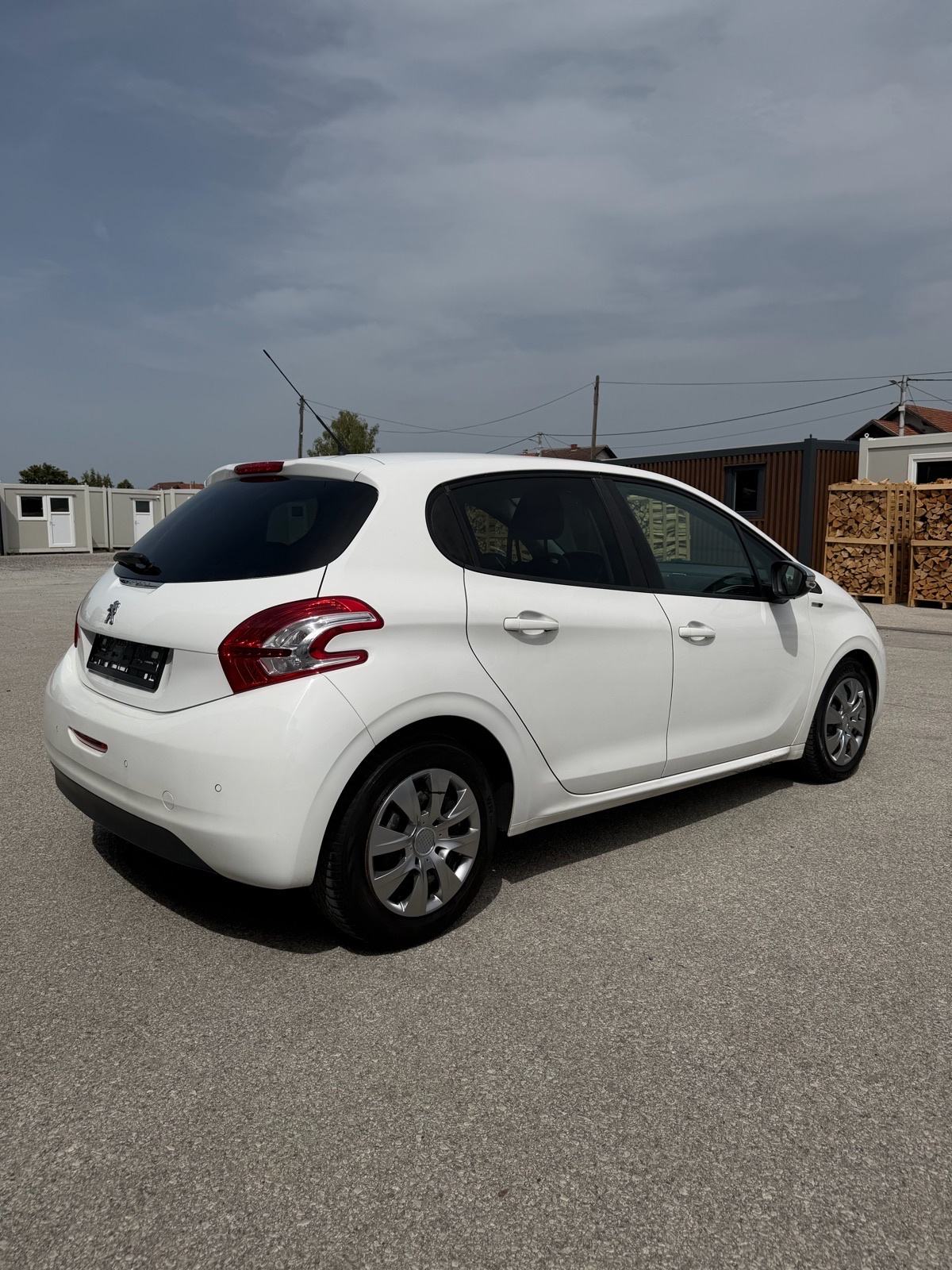 Peugeot 208 Style 1,6 eHDi 2016, fotografija 4