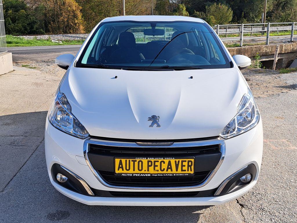 Peugeot 208 1,6 BlueHDi, fotografija 6