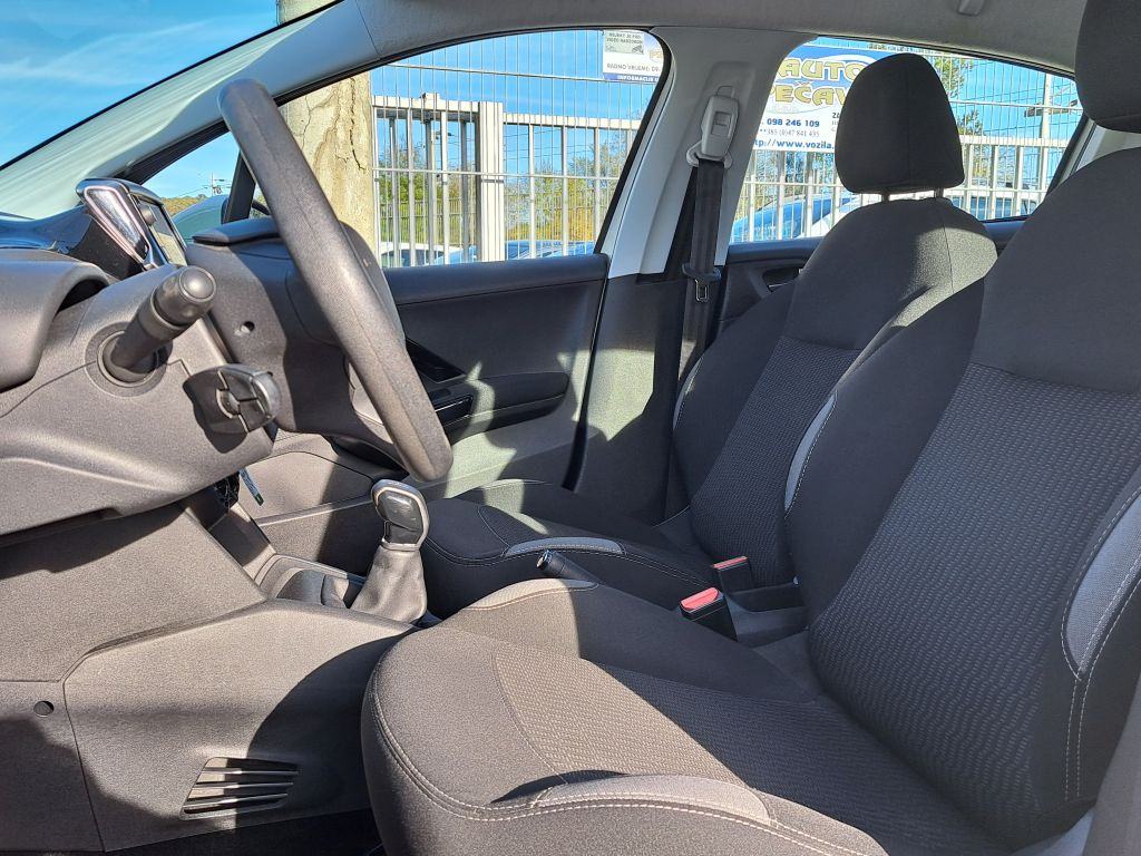 Peugeot 208 1,6 BlueHDi, fotografija 15
