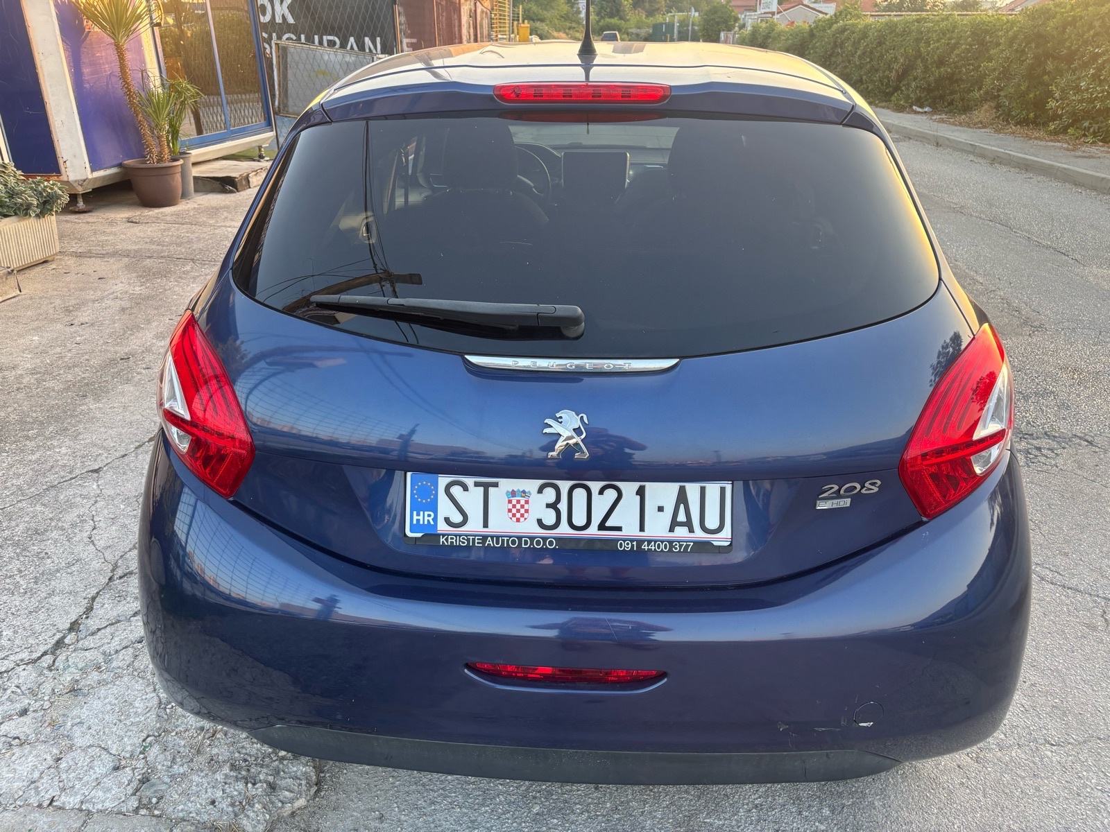 Peugeot 208 1,6 e-HDi Reg 07/2027 Klima Alu 16, fotografija 4