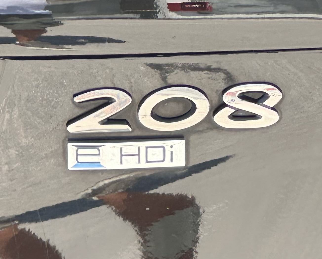 Peugeot 208 1,6 HDI, u odličnom stanju, registriran do 07/2027, fotografija 7