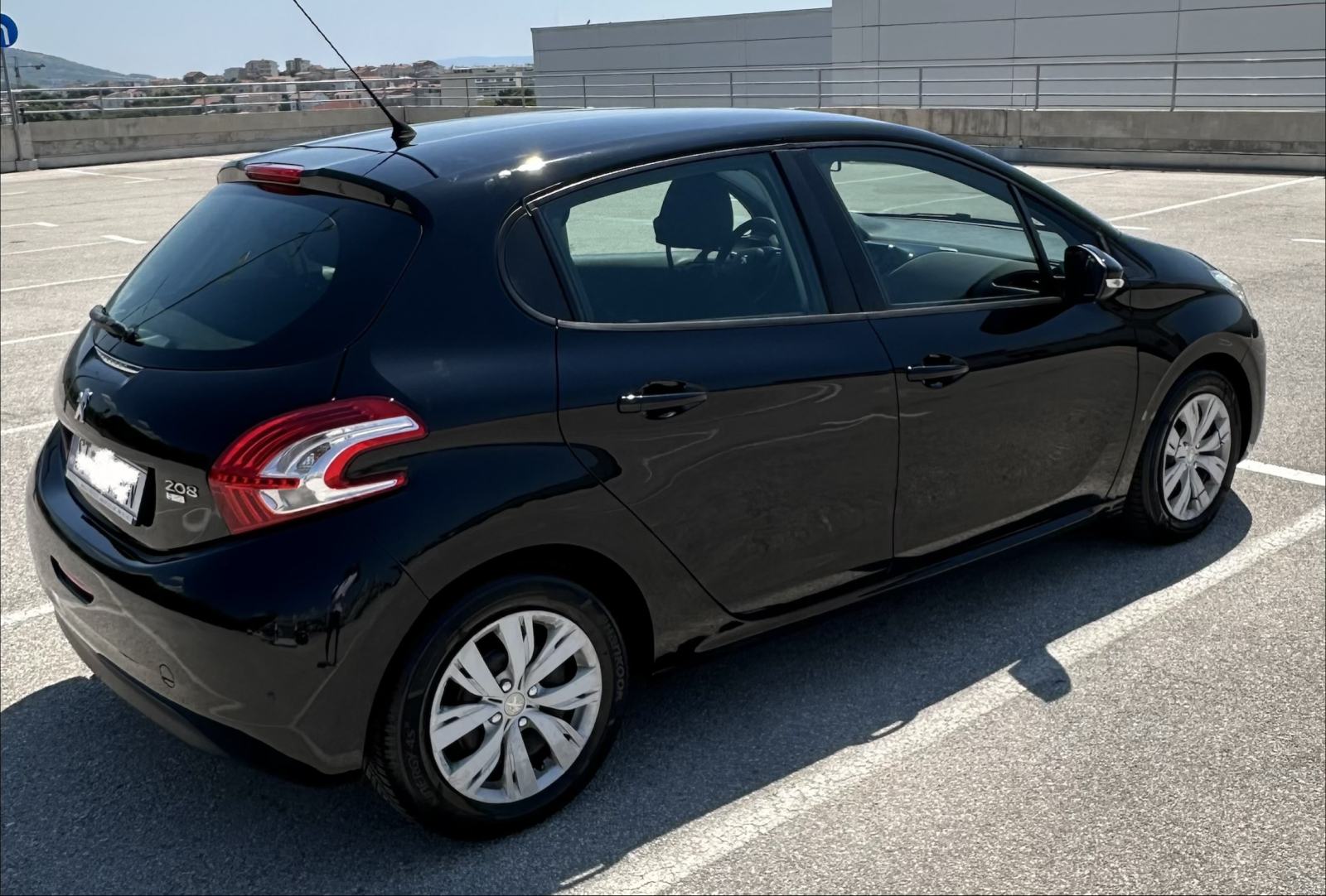Peugeot 208 1,6 HDI, u odličnom stanju, registriran do 07/2027, fotografija 5