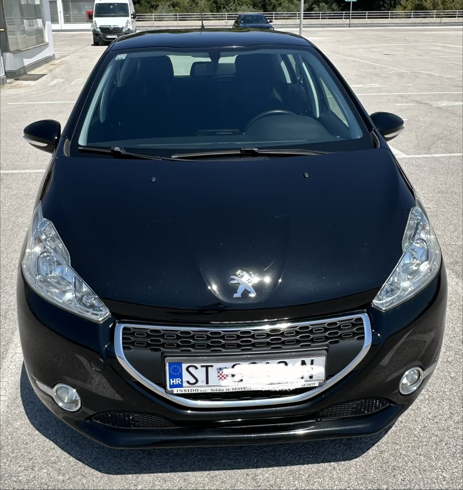 Peugeot 208 1,6 HDI, u odličnom stanju, registriran do 07/2027, fotografija 3
