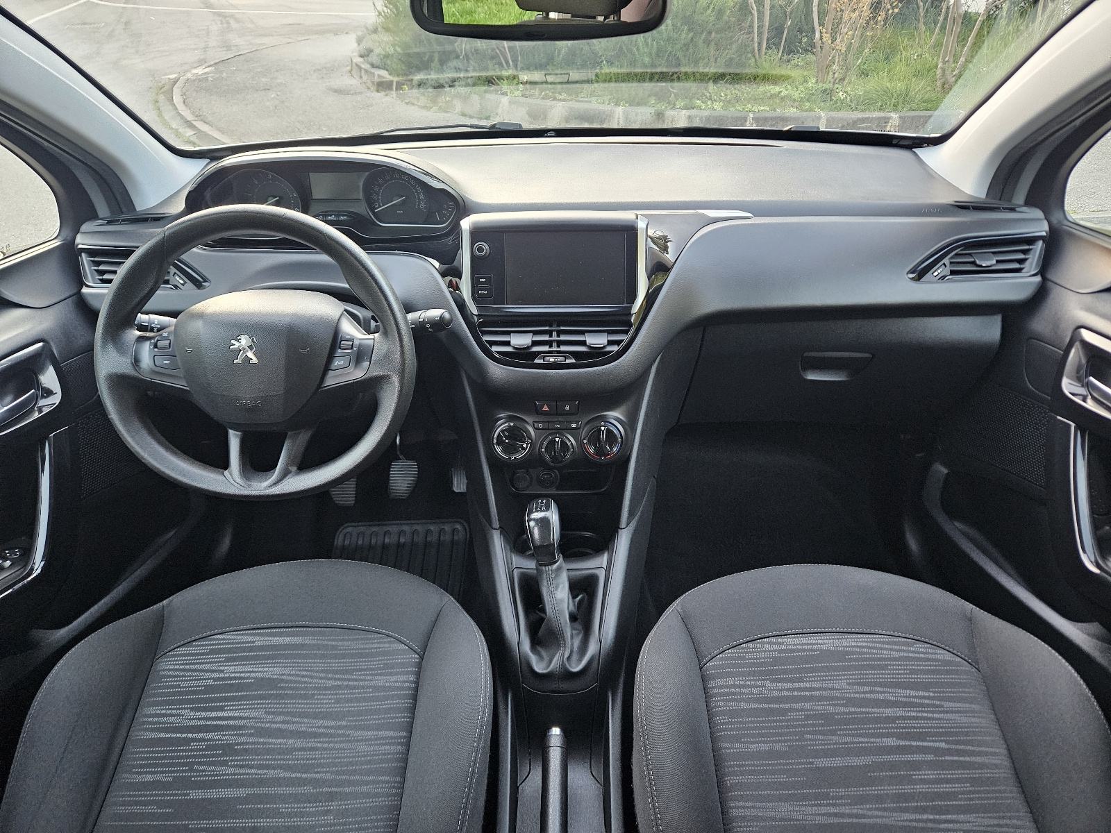 Peugeot 208 1,6 HDI,125000 kilometara, kao nov, fotografija 18