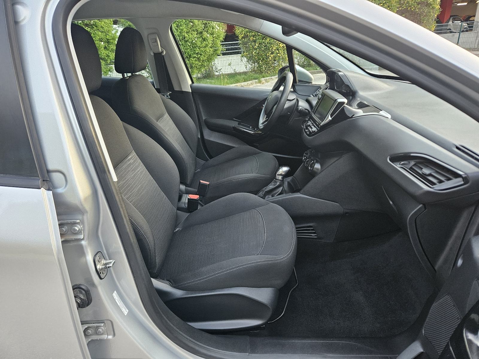 Peugeot 208 1,6 HDI,125000 kilometara, kao nov, fotografija 17