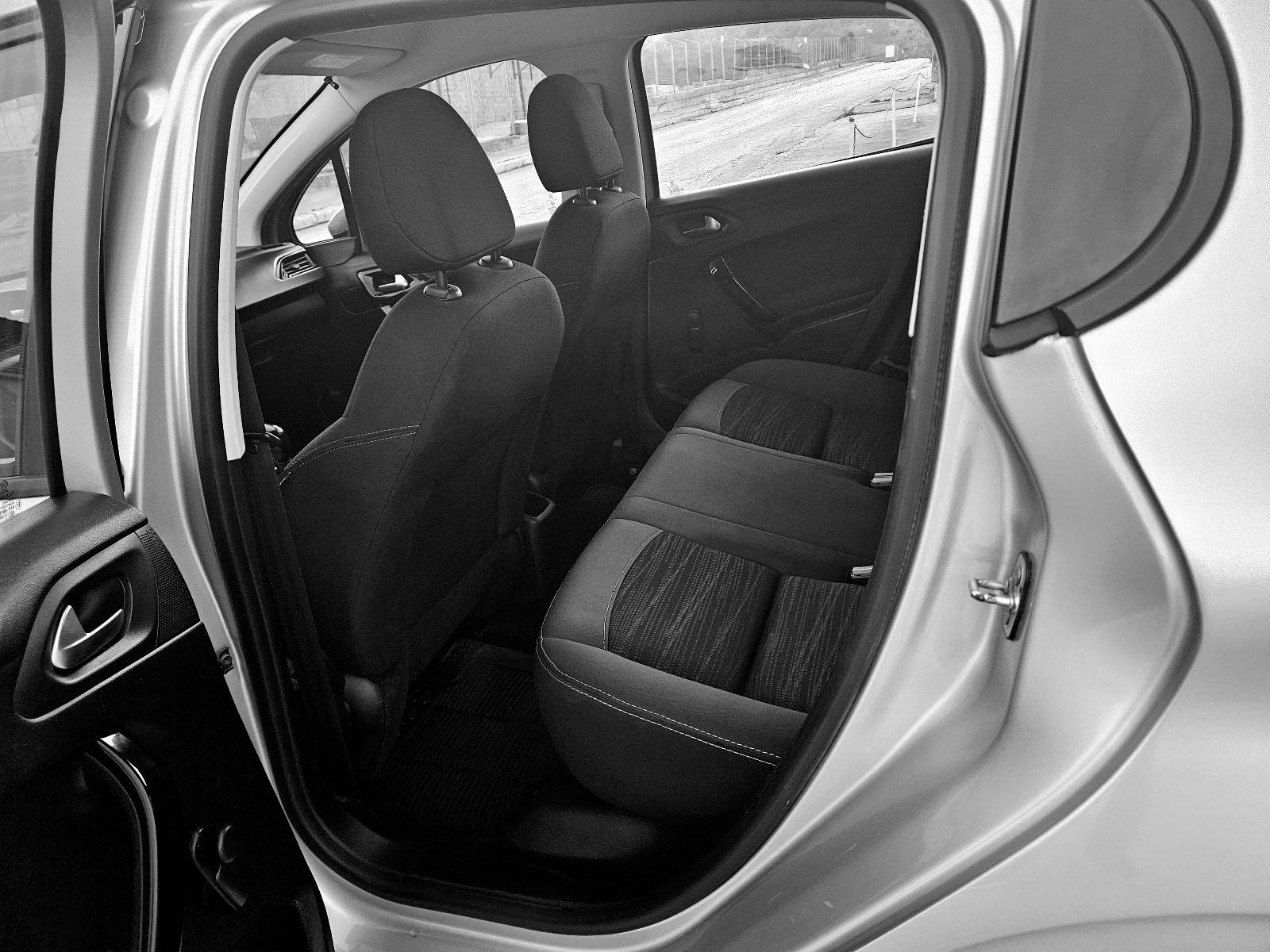 Peugeot 208 1,6 HDI,125000 kilometara, kao nov, fotografija 20