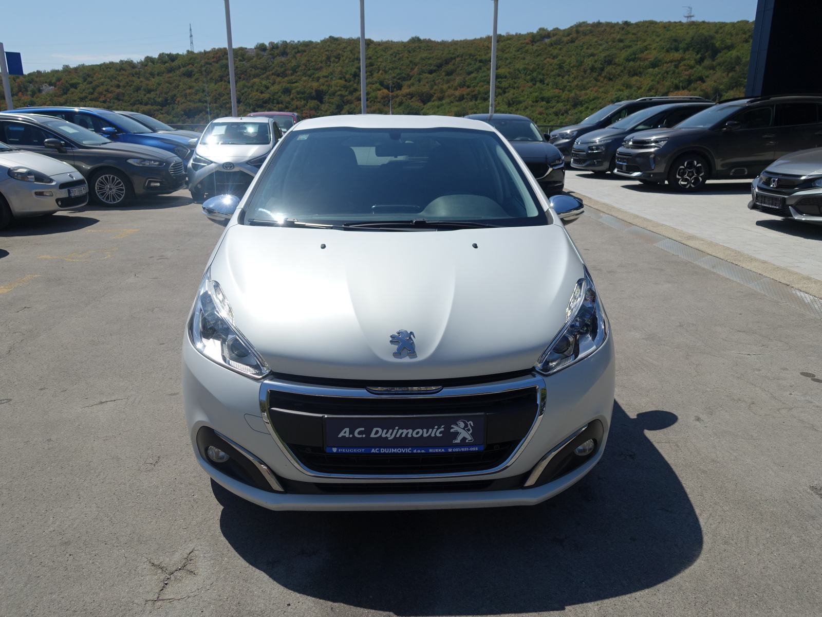 Peugeot 208 1,6 HDI / HR auto 1vl / JAMSTVO + REG.09/2026, fotografija 8