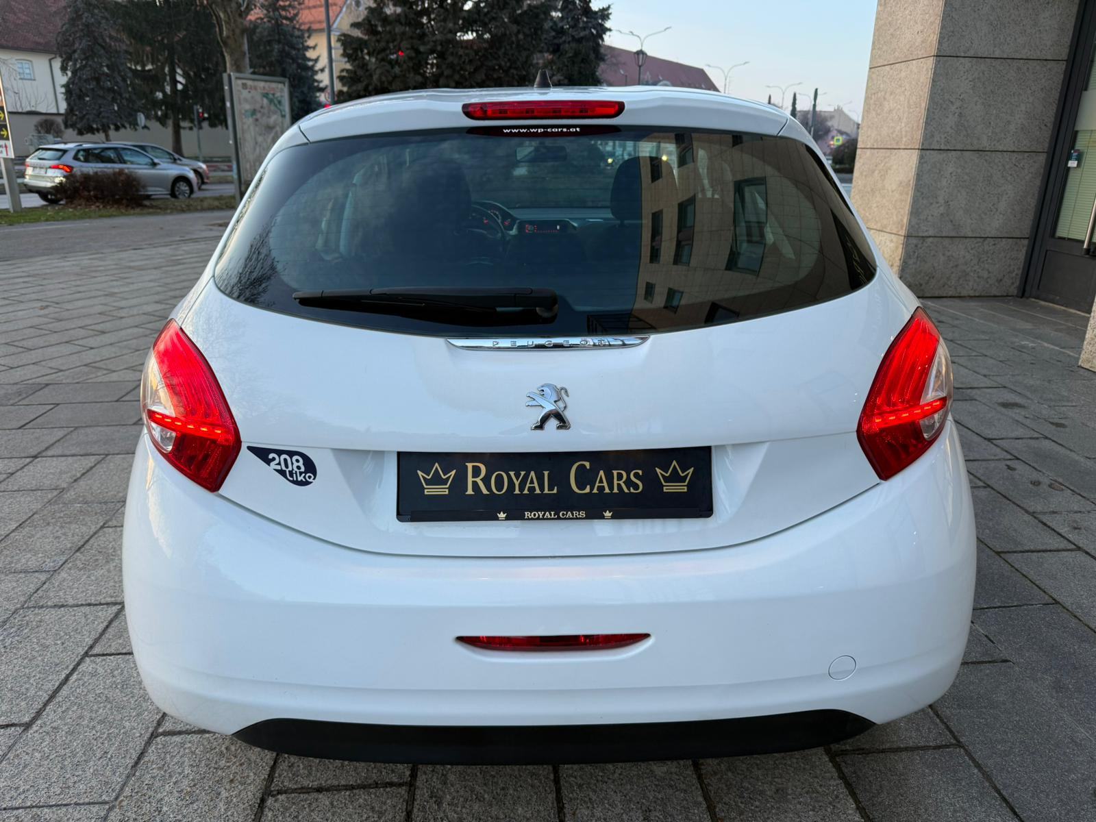 PEUGEOT 208 - 2015 GOD - RUČNI MJENJAČ - TOP! - NOVI SERVIS - NOVA REG, fotografija 8
