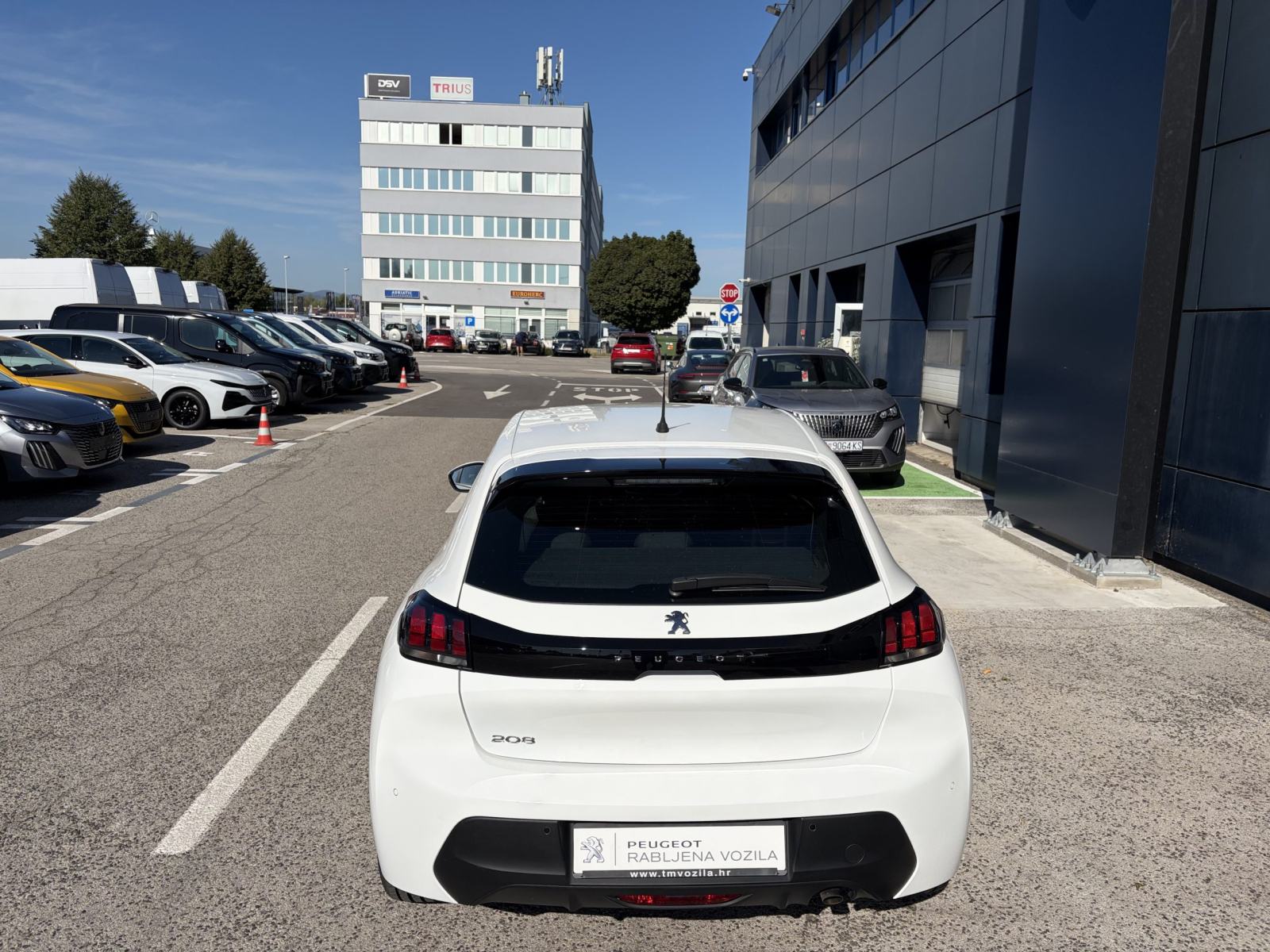 PEUGEOT 208 ACTIVE BUSINESS 1,2 PURETECH 100, fotografija 5