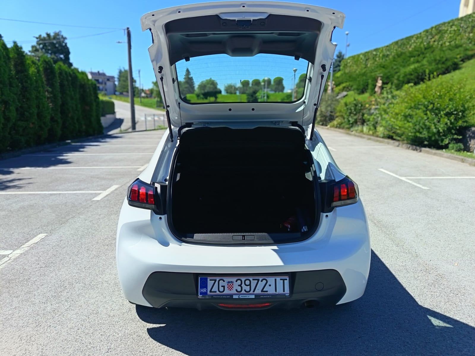PEUGEOT 208 ACTIVE PureTech 75, fotografija 9
