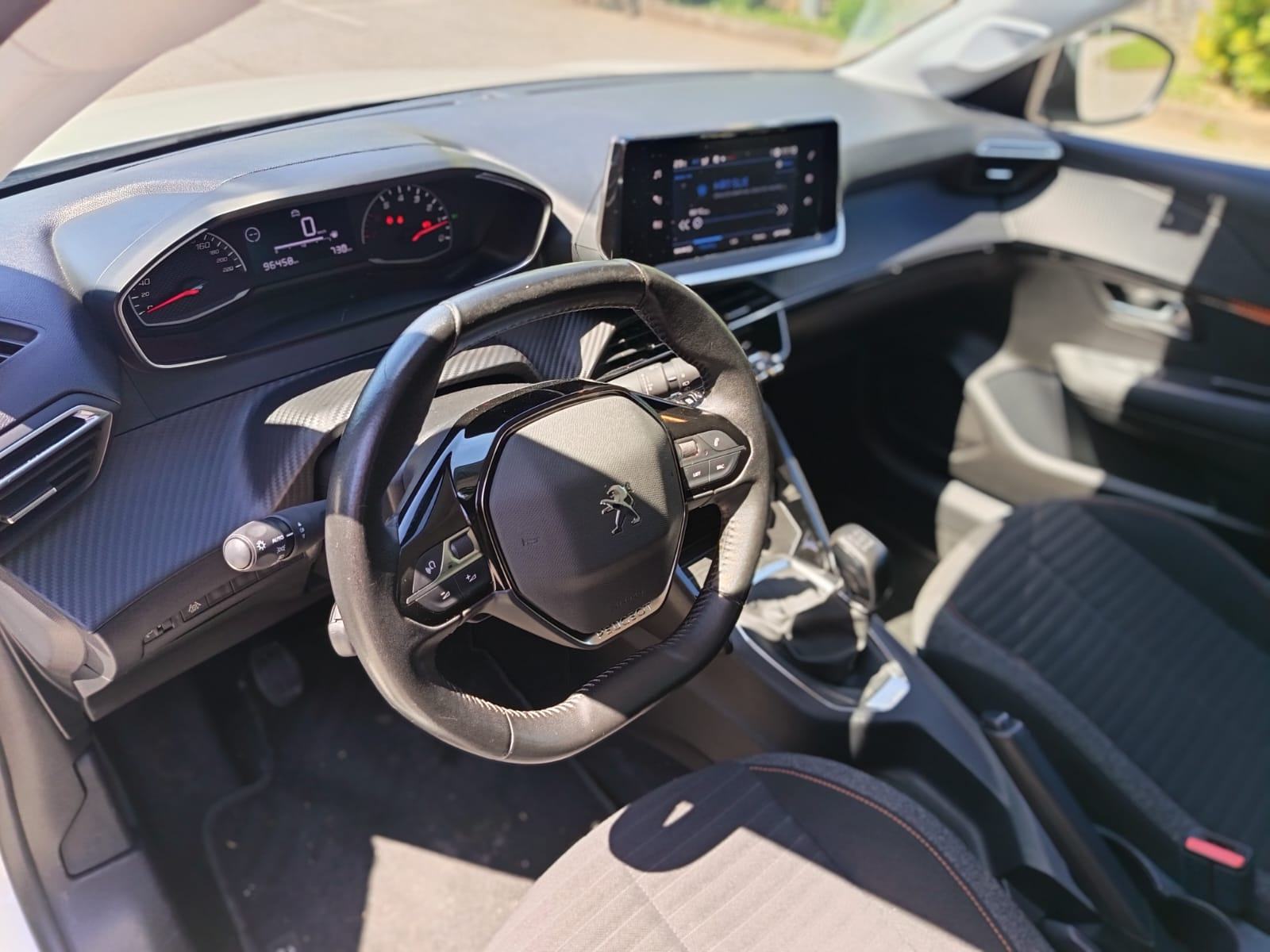 PEUGEOT 208 ACTIVE PureTech 75, fotografija 10