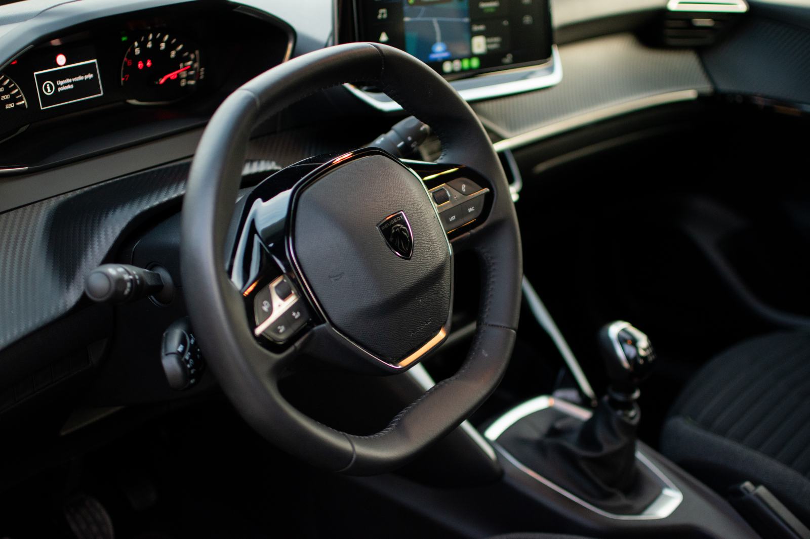 PEUGEOT 208 ACTIVE SAMO 21000 KM NOV AUTO!!!!, fotografija 10