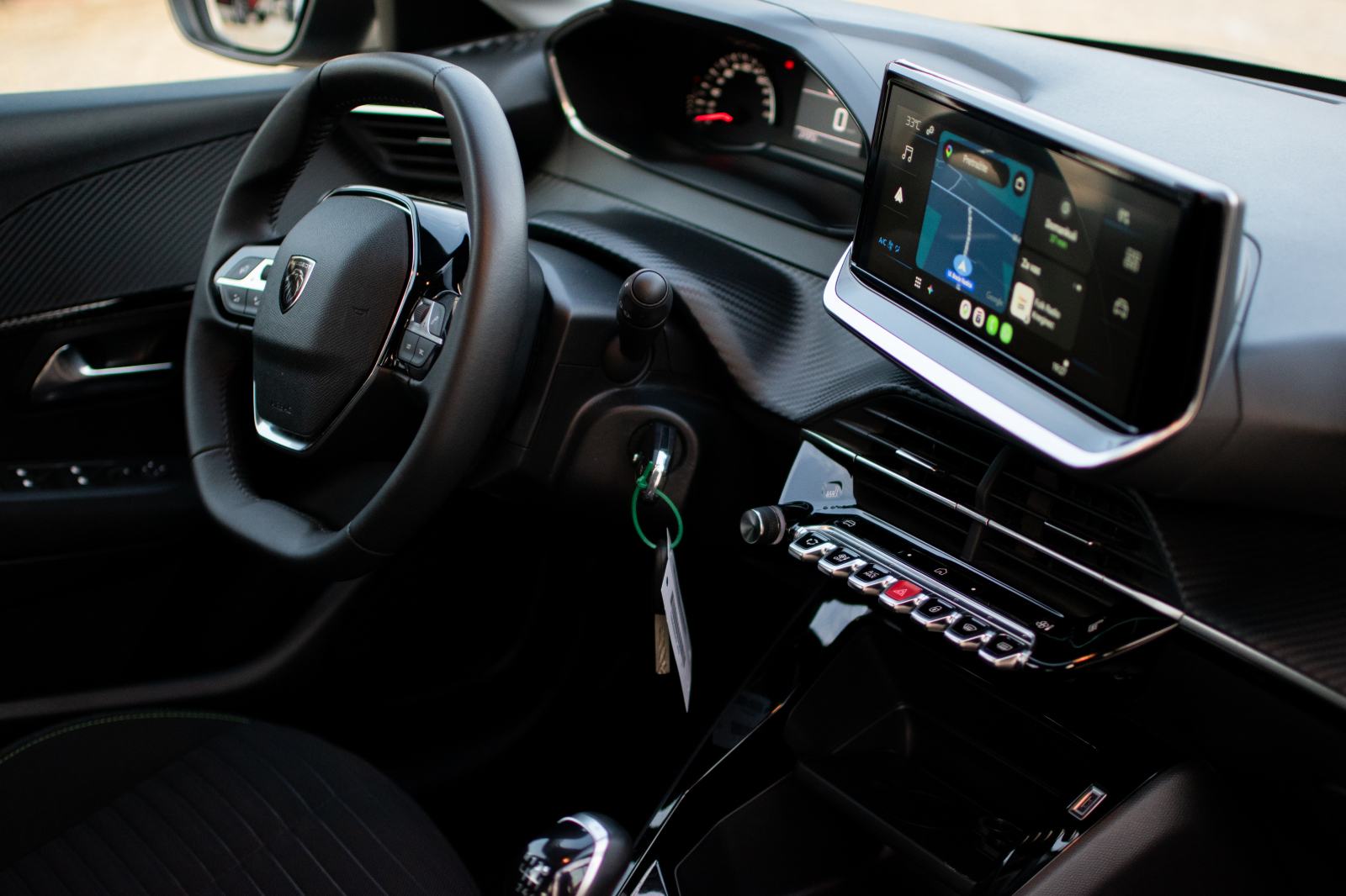 PEUGEOT 208 ACTIVE SAMO 21000 KM NOV AUTO!!!!, fotografija 11
