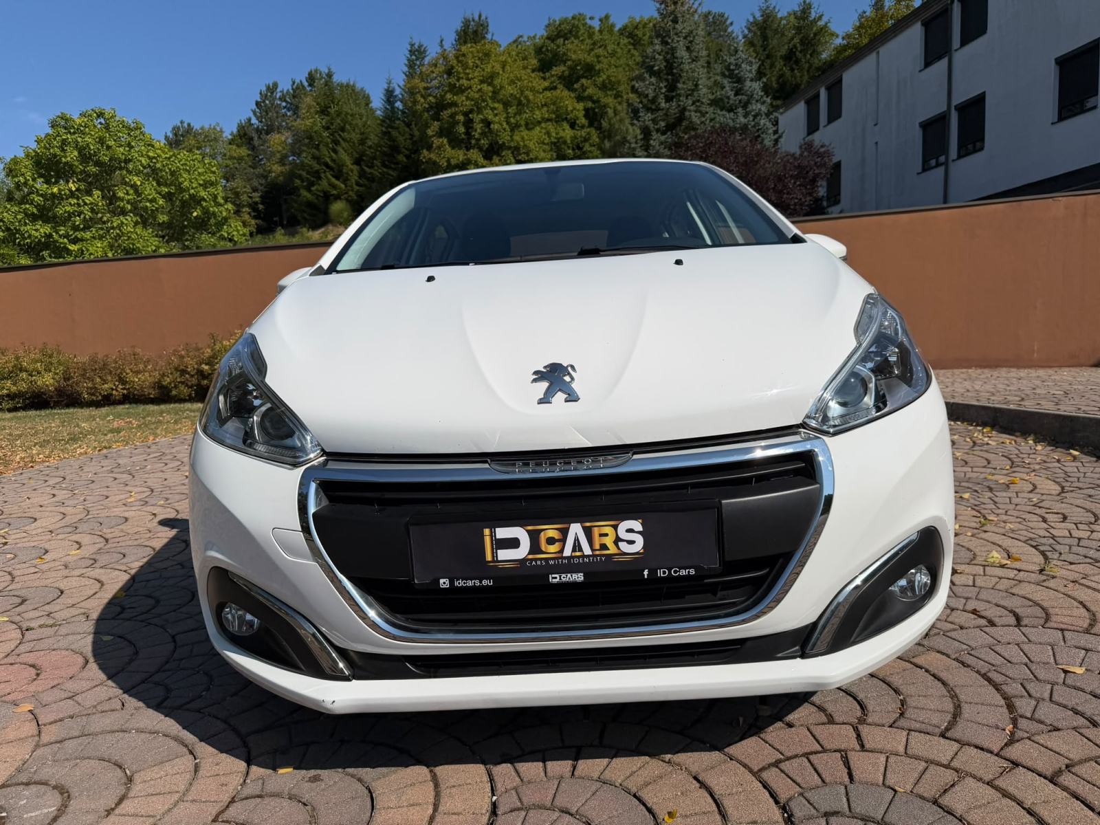 PEUGEOT 208, ALLURE, 72.000KM, SERVISNA, fotografija 2