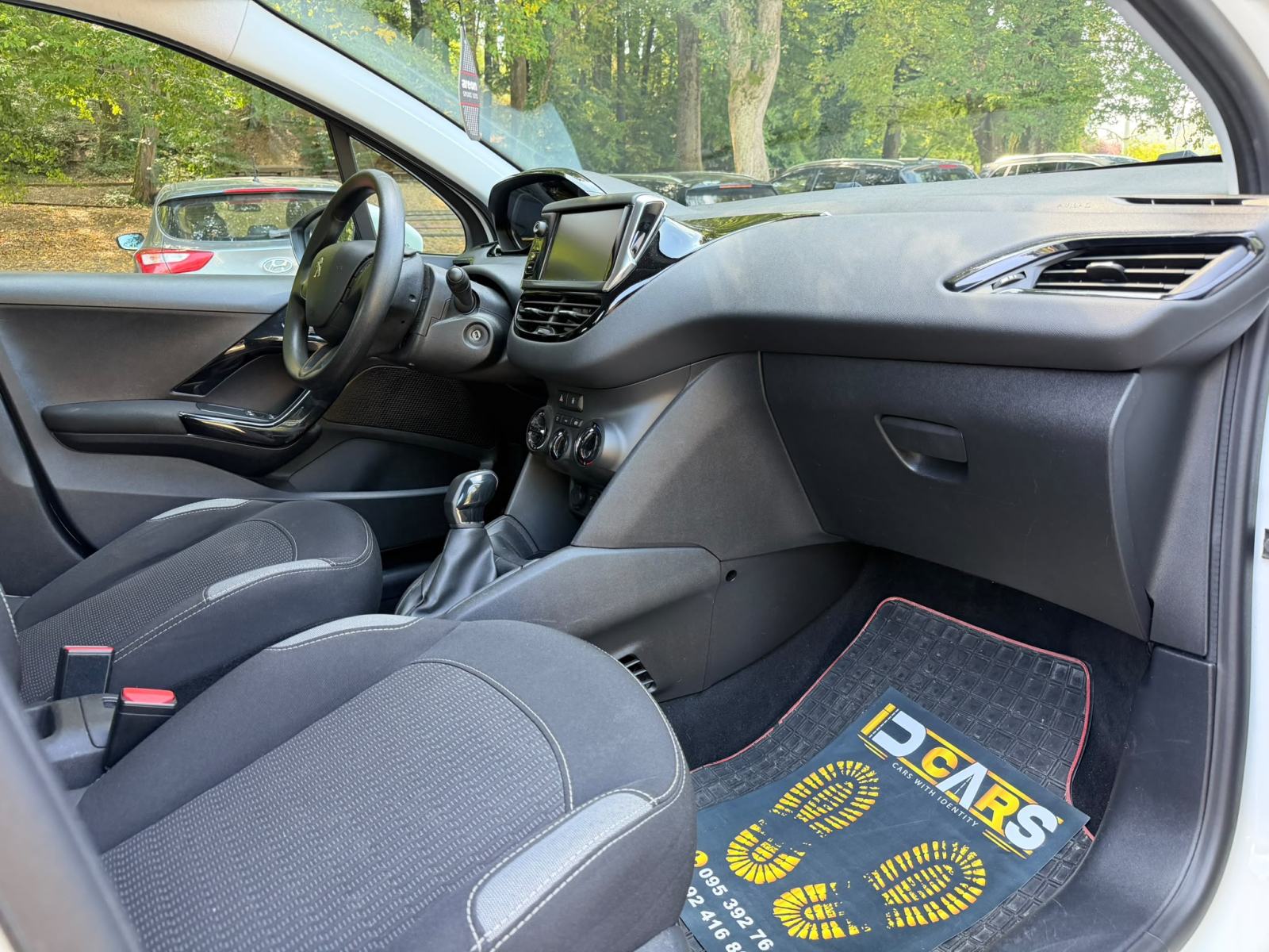 PEUGEOT 208, ALLURE, 72.000KM, SERVISNA, fotografija 12