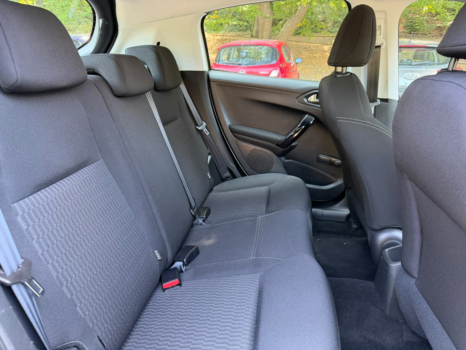 PEUGEOT 208, ALLURE, 72.000KM, SERVISNA, fotografija 9