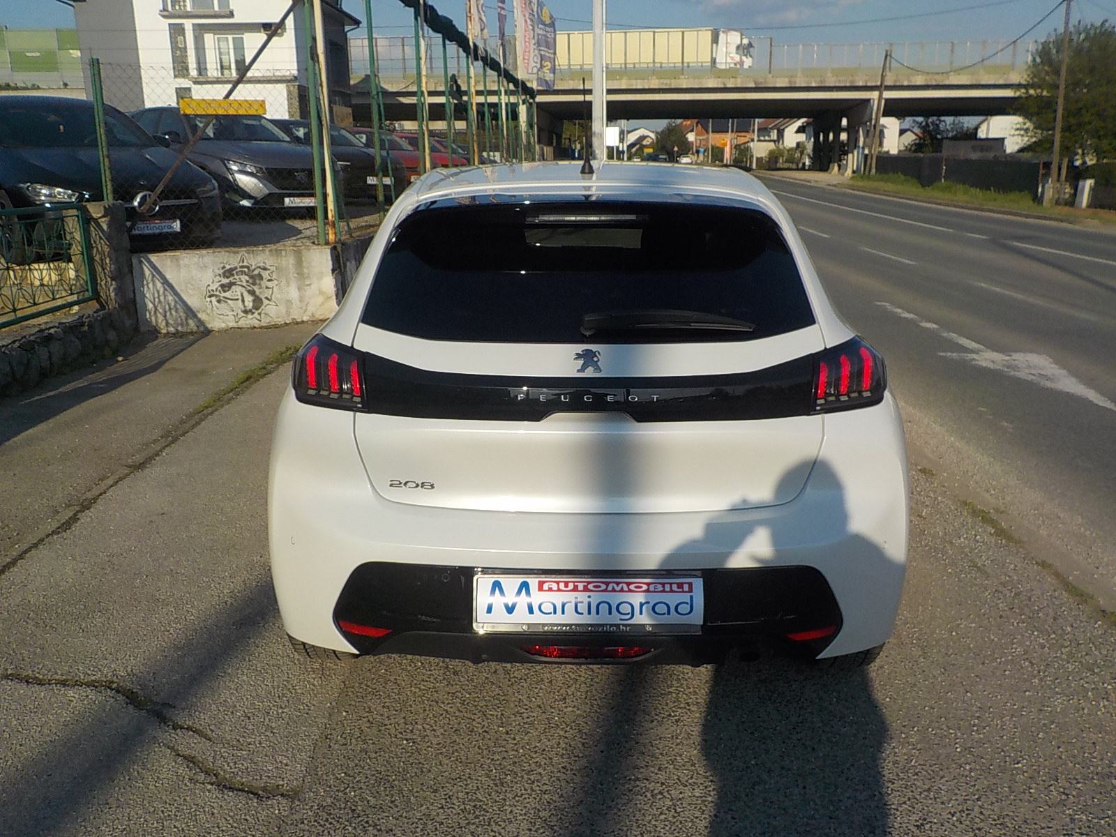Peugeot 208 ALLURE BUSINESS 1.2 PURETECH 100 ks ⭐️HR AUTO⭐️JAMSTVO⭐️, fotografija 8
