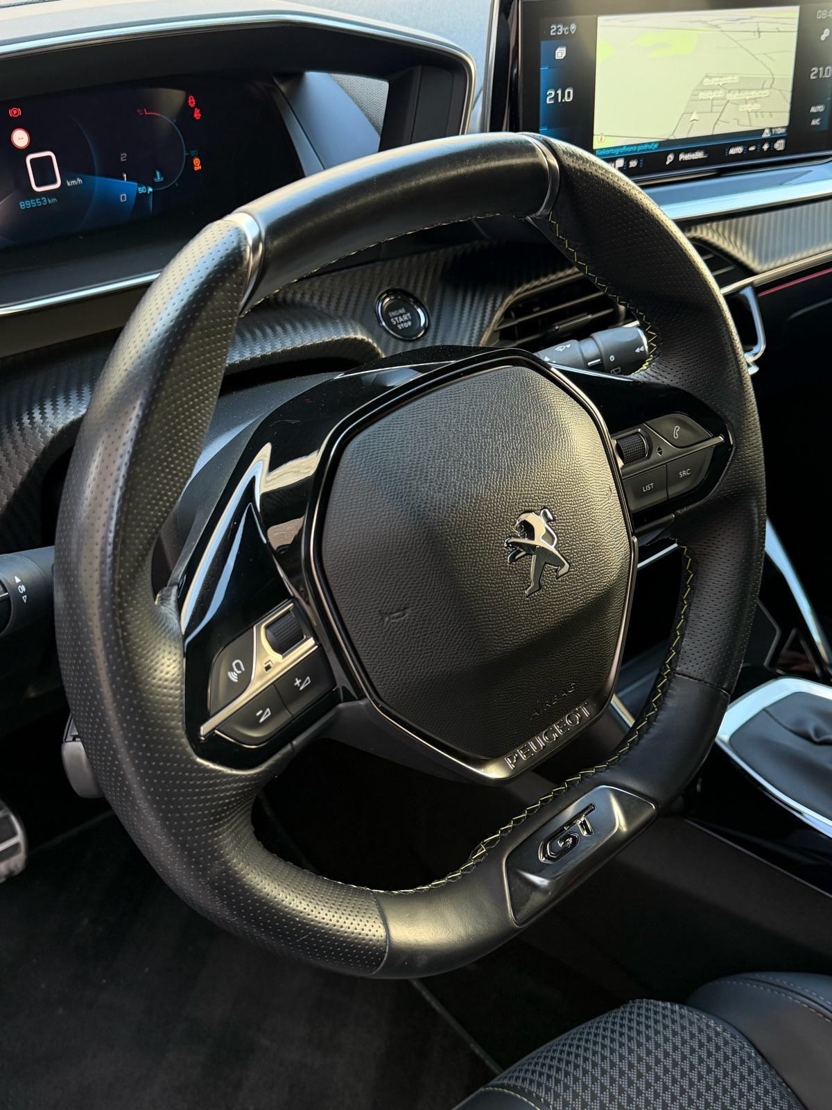Peugeot 208 GT 1,2 PureTech | LED | KAMERA | PANORAMA | VIRTUAL | 17", fotografija 10