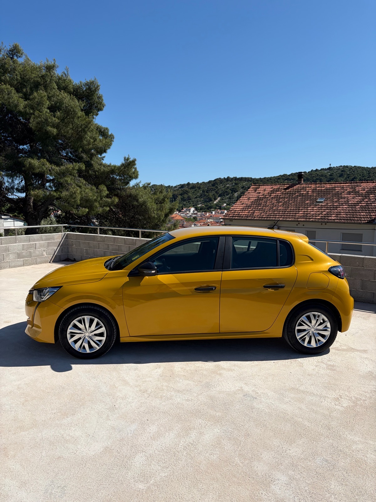Peugeot 208, veliki servis odrađen, fotografija 3