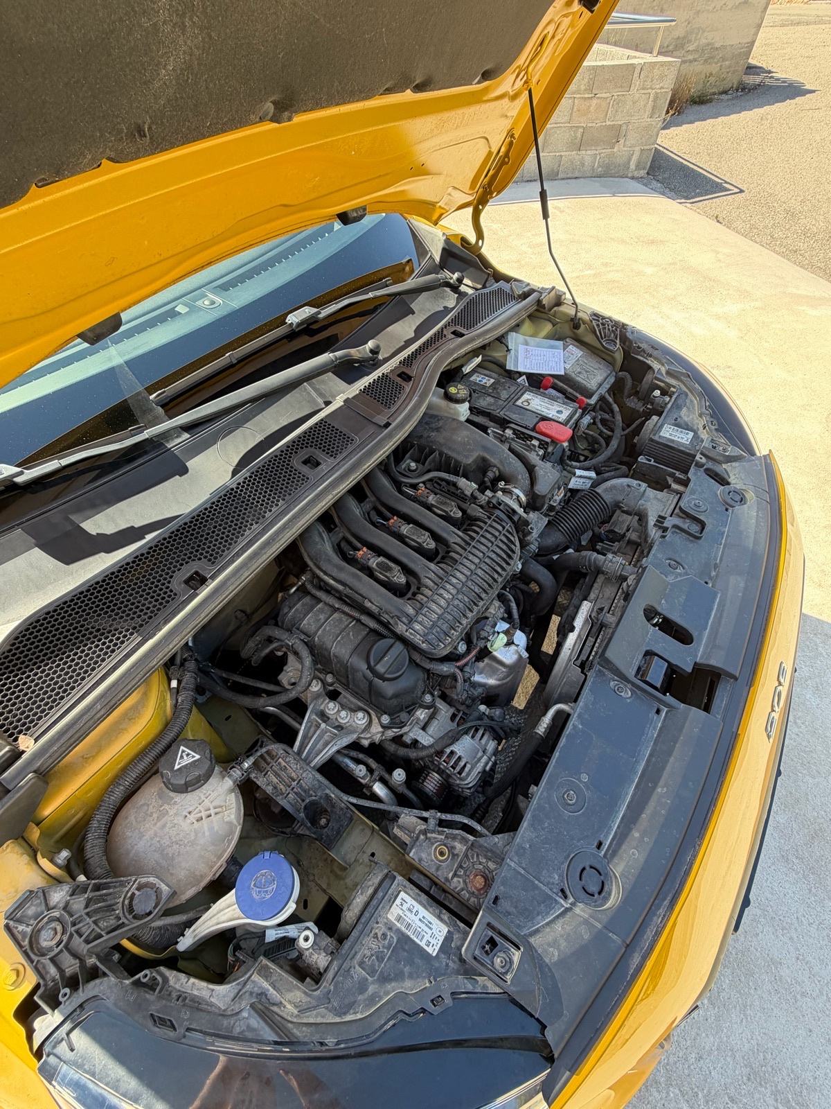 Peugeot 208, veliki servis odrađen, fotografija 10