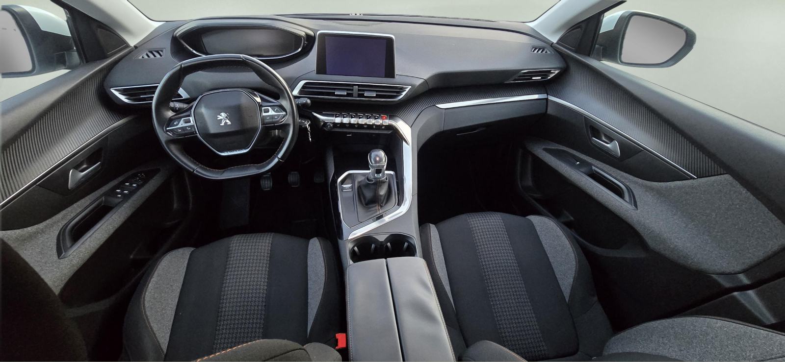 Peugeot 3008 1,2-96 KW- PANORAMA-KAMERA- 9.990 €, fotografija 8