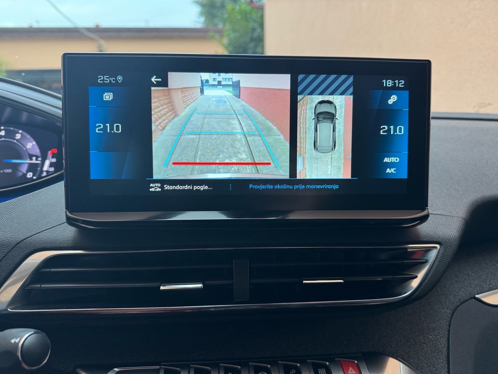 Peugeot 3008 1,2 Allure - Kamera, Virtual, Jamstvo, Leasing bez učešća, fotografija 20