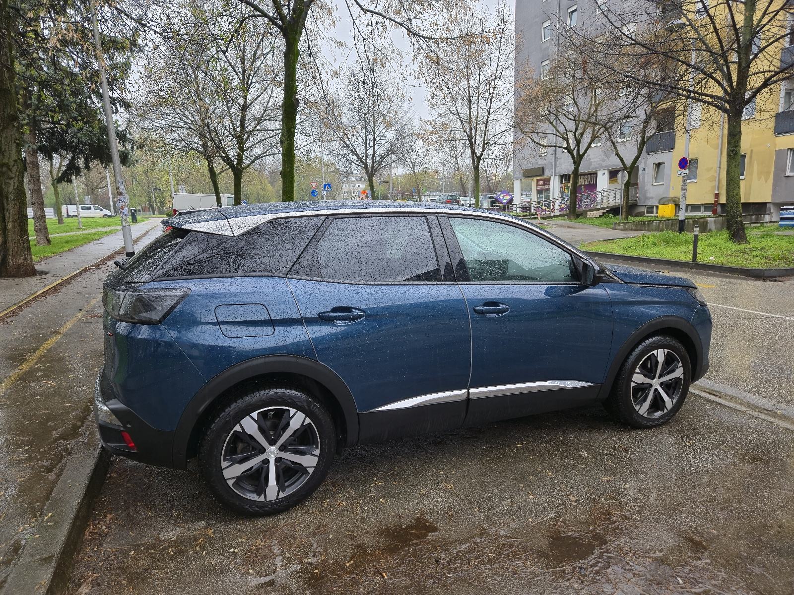 Peugeot 3008 1,2 automatik, fotografija 4