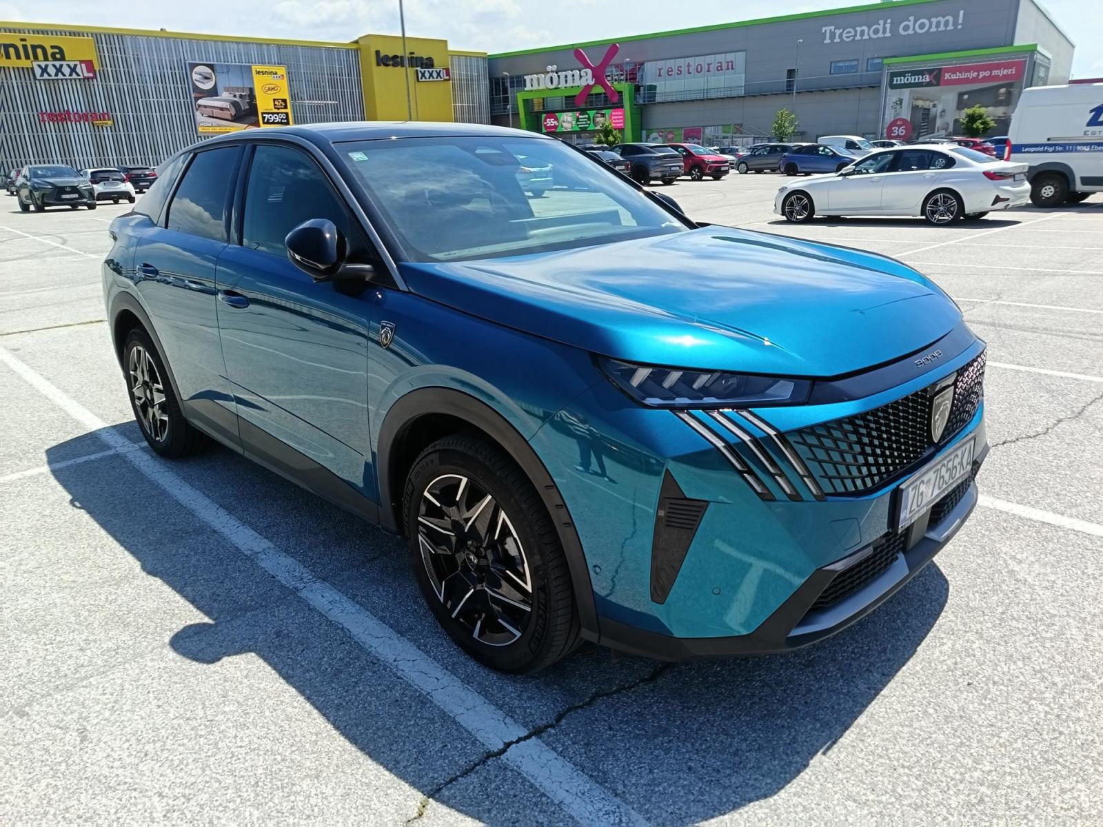 Peugeot 3008 1,2 automatik, fotografija 2