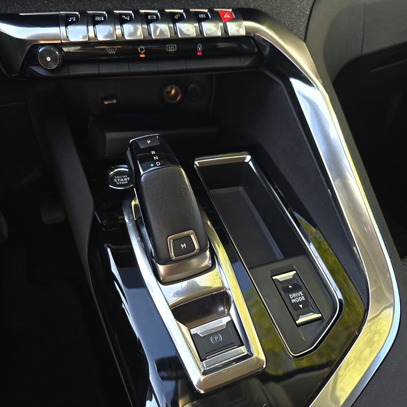 Peugeot 3008 1,2 automatik, fotografija 13
