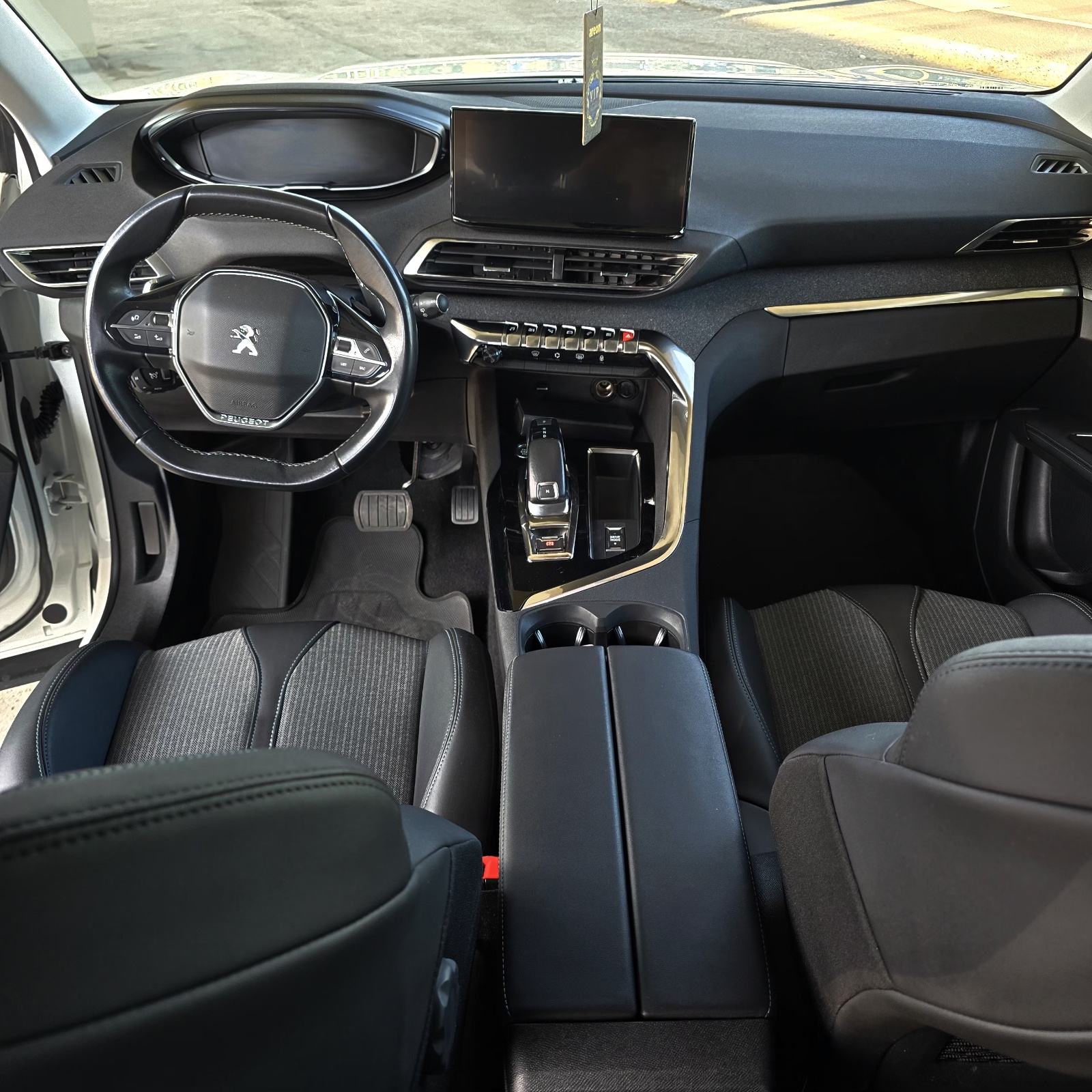 Peugeot 3008 1,2 automatik, fotografija 8