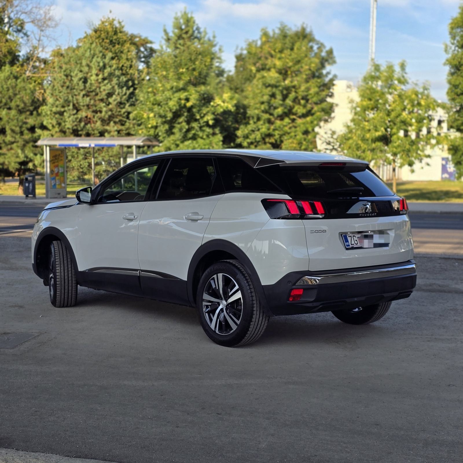 Peugeot 3008 1,2 automatik, fotografija 7