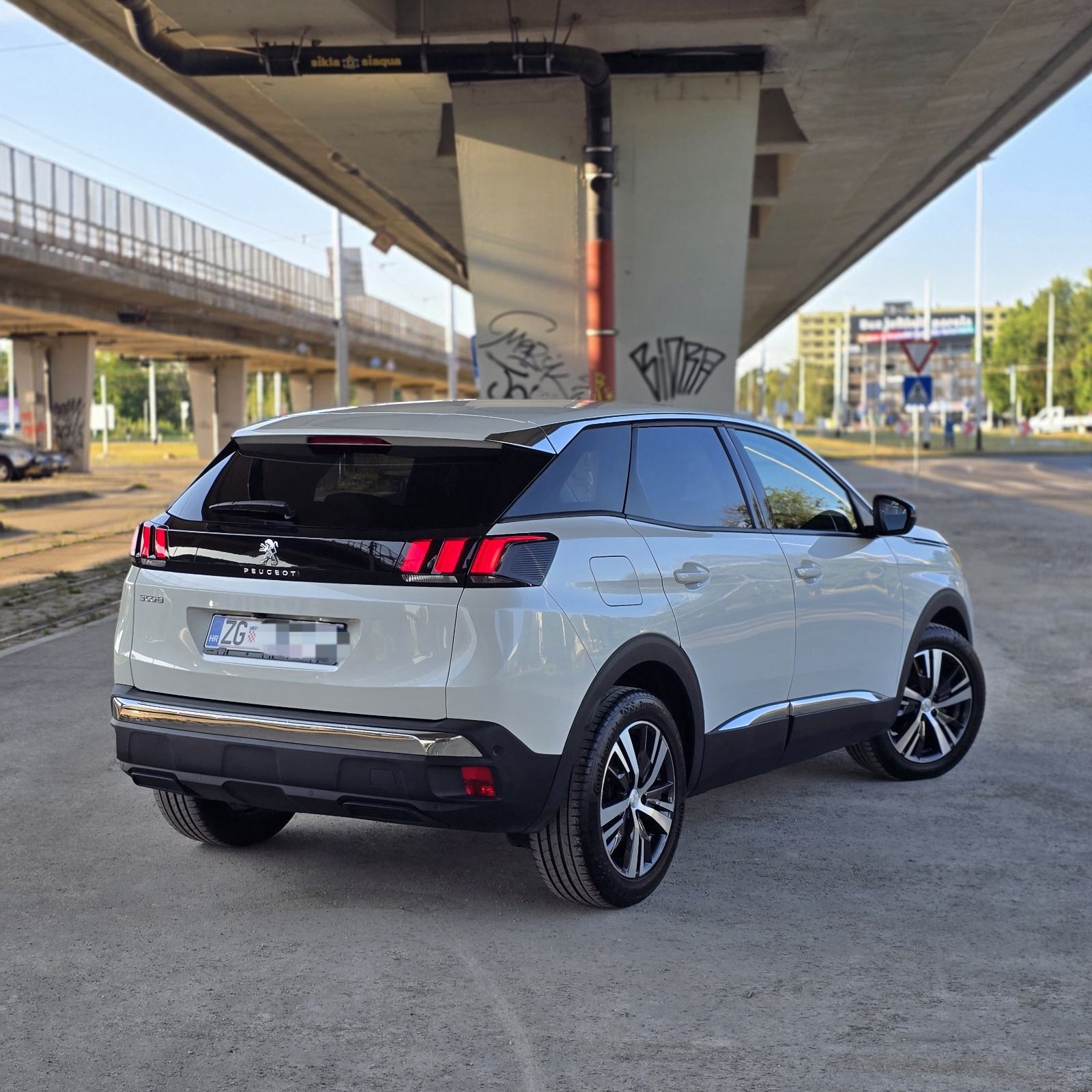 Peugeot 3008 1,2 automatik, fotografija 5