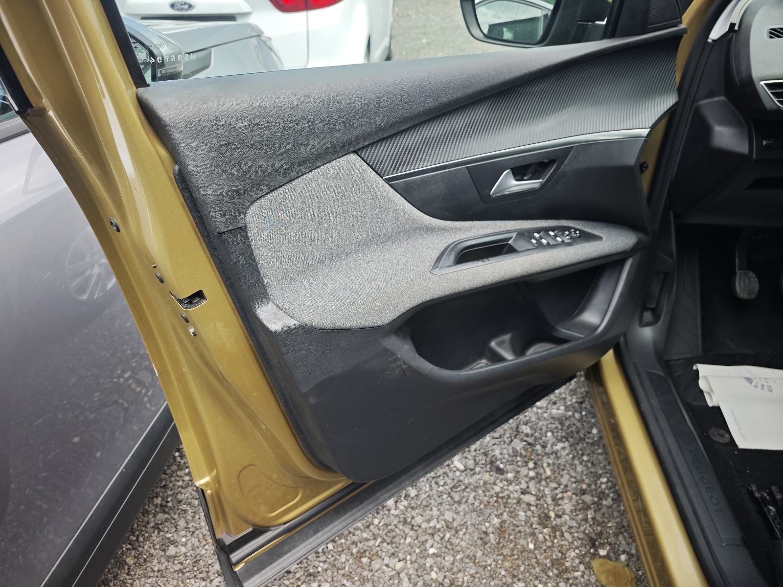 Peugeot 3008 1,2 Business,Jamstvo 12 mjeseci,Kartice Rate,Leasing, fotografija 17