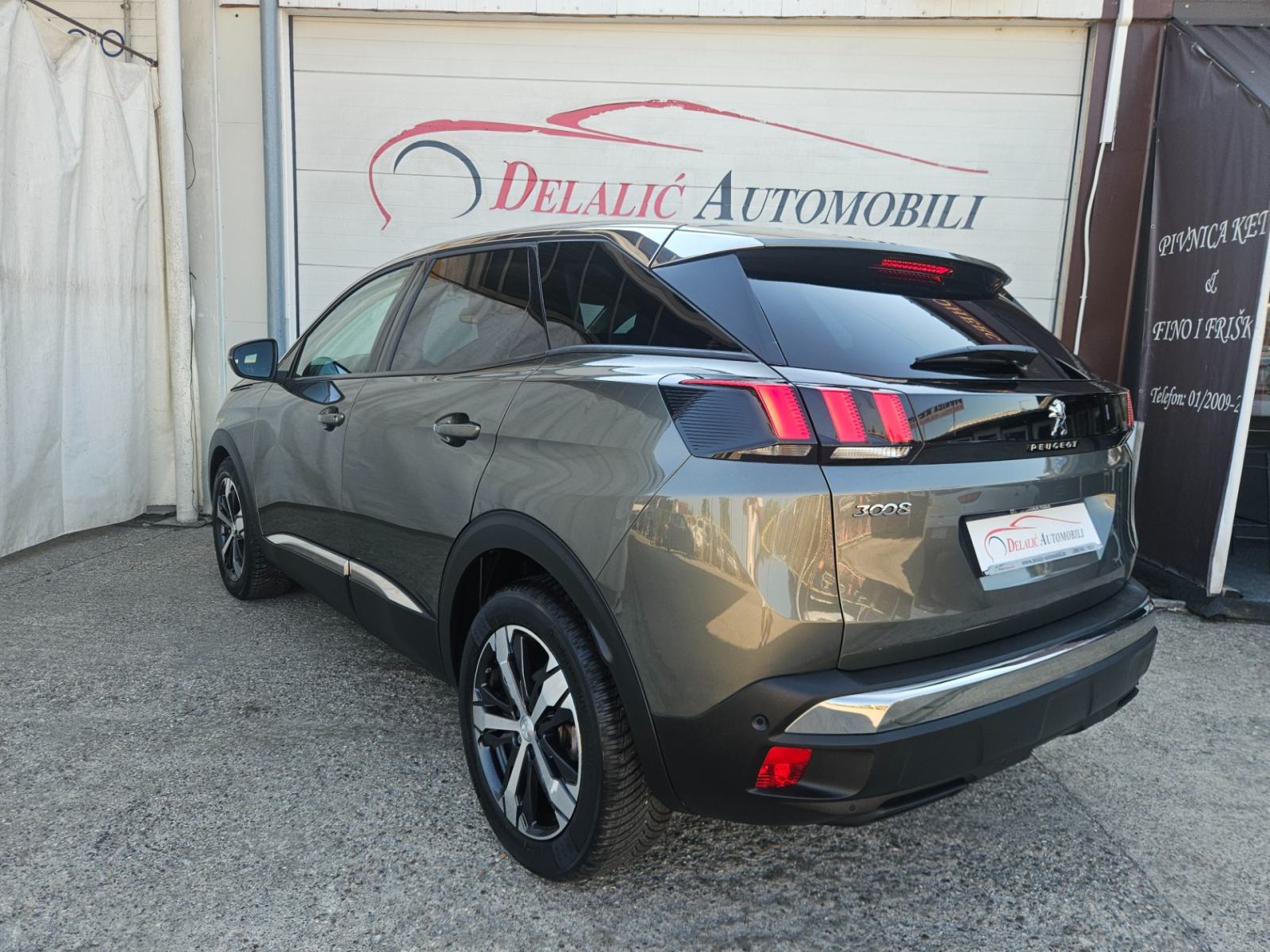 Peugeot 3008 1,2 PureTech 130 S&S Allure Aut.,72400KM,1 GODINU REGISTR, fotografija 5