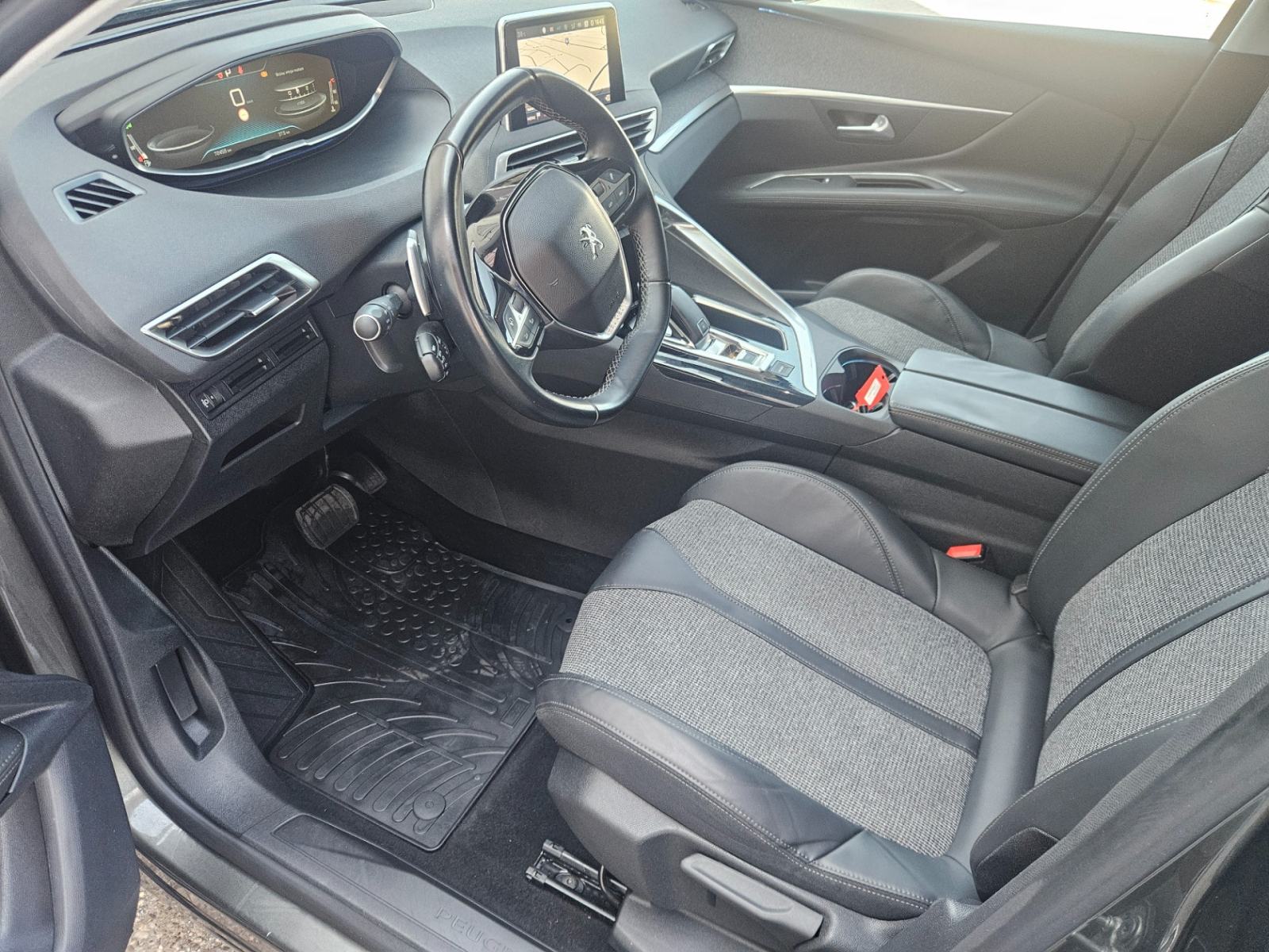 Peugeot 3008 1,2 PureTech 130 S&S Allure Aut.,72400KM,1 GODINU REGISTR, fotografija 7