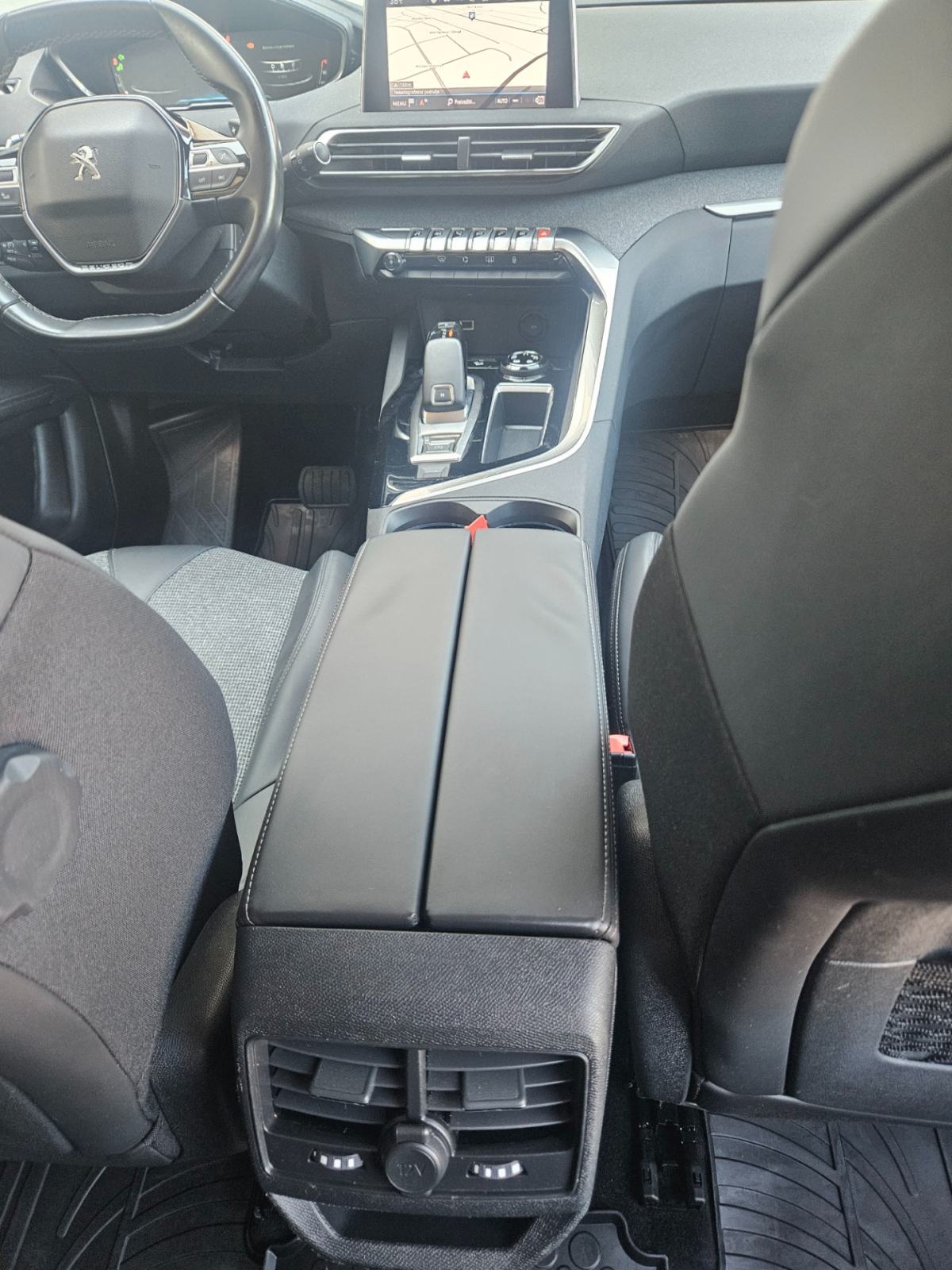 Peugeot 3008 1,2 PureTech 130 S&S Allure Aut.,72400KM,1 GODINU REGISTR, fotografija 12