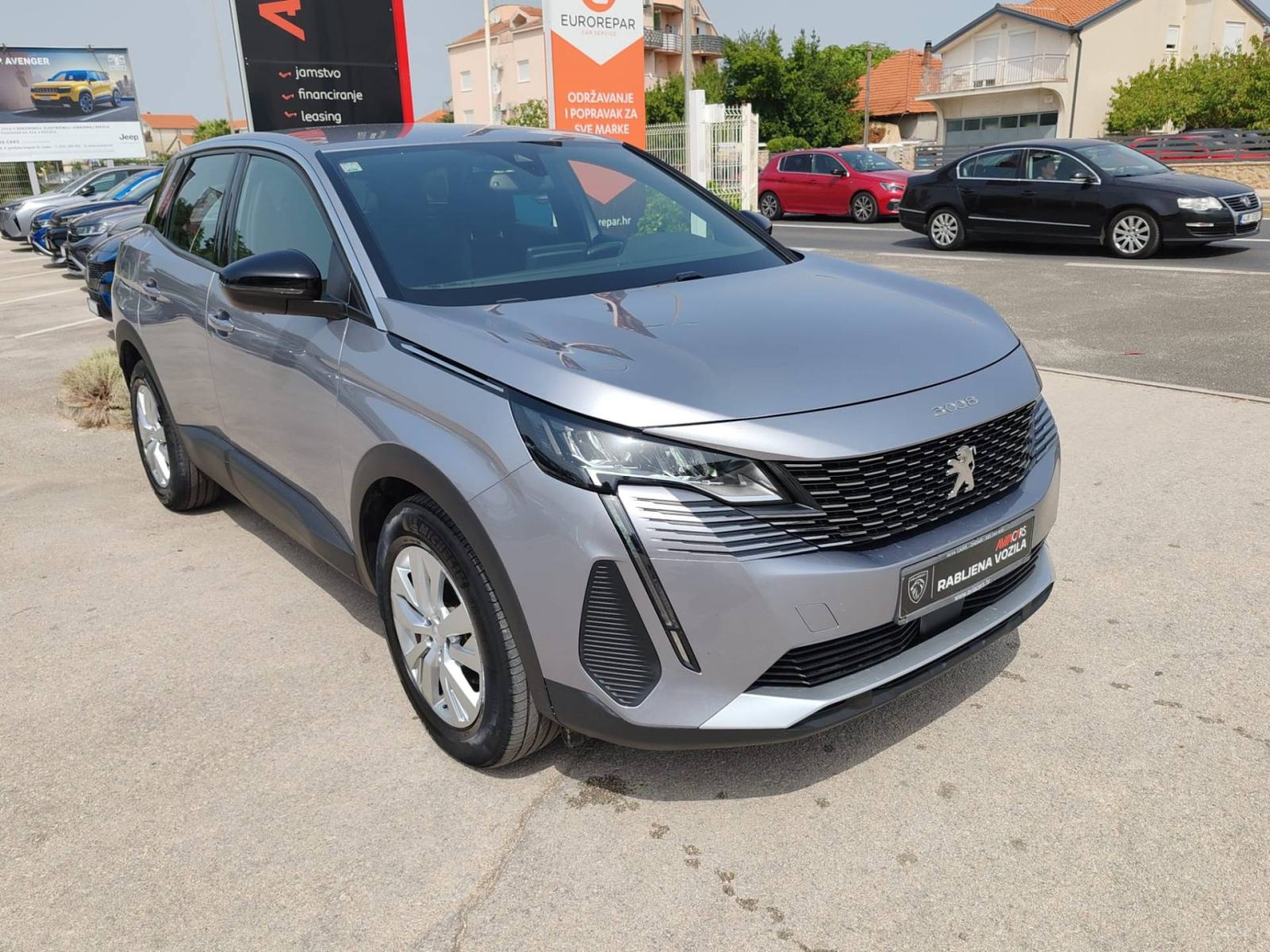 PEUGEOT 3008 1.2 PureTech 130 KS ACTIVE *VOZILO S JAMSTVOM*, fotografija 2