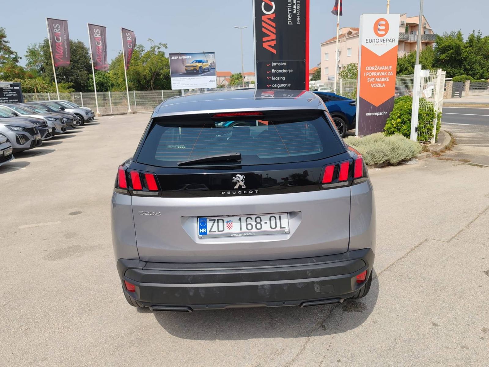 PEUGEOT 3008 1.2 PureTech 130 KS ACTIVE *VOZILO S JAMSTVOM*, fotografija 4