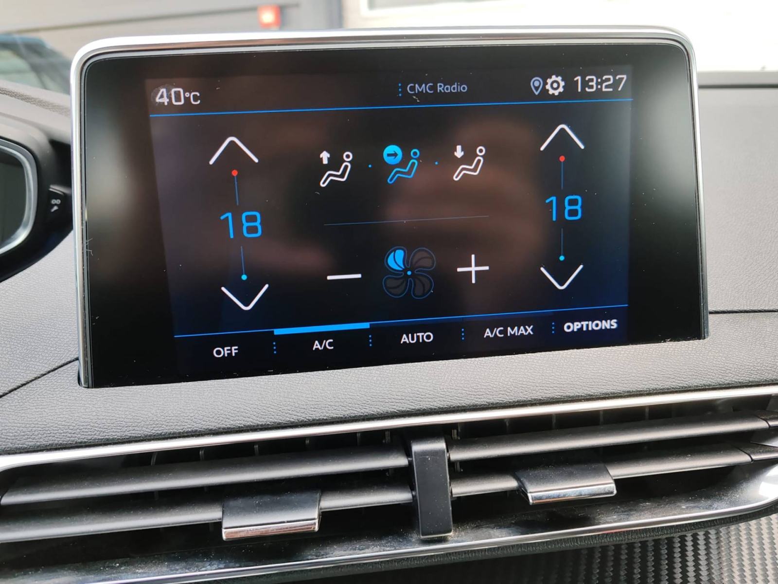 PEUGEOT 3008 1.2 PureTech 130 KS ACTIVE *VOZILO S JAMSTVOM*, fotografija 13