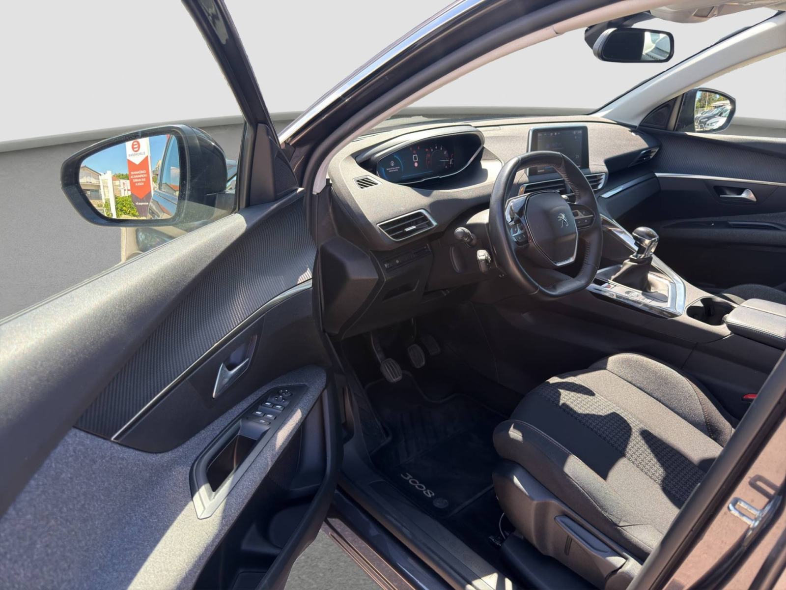 PEUGEOT 3008 1.2 PureTech 130 KS ACTIVE *VOZILO S JAMSTVOM*, fotografija 10