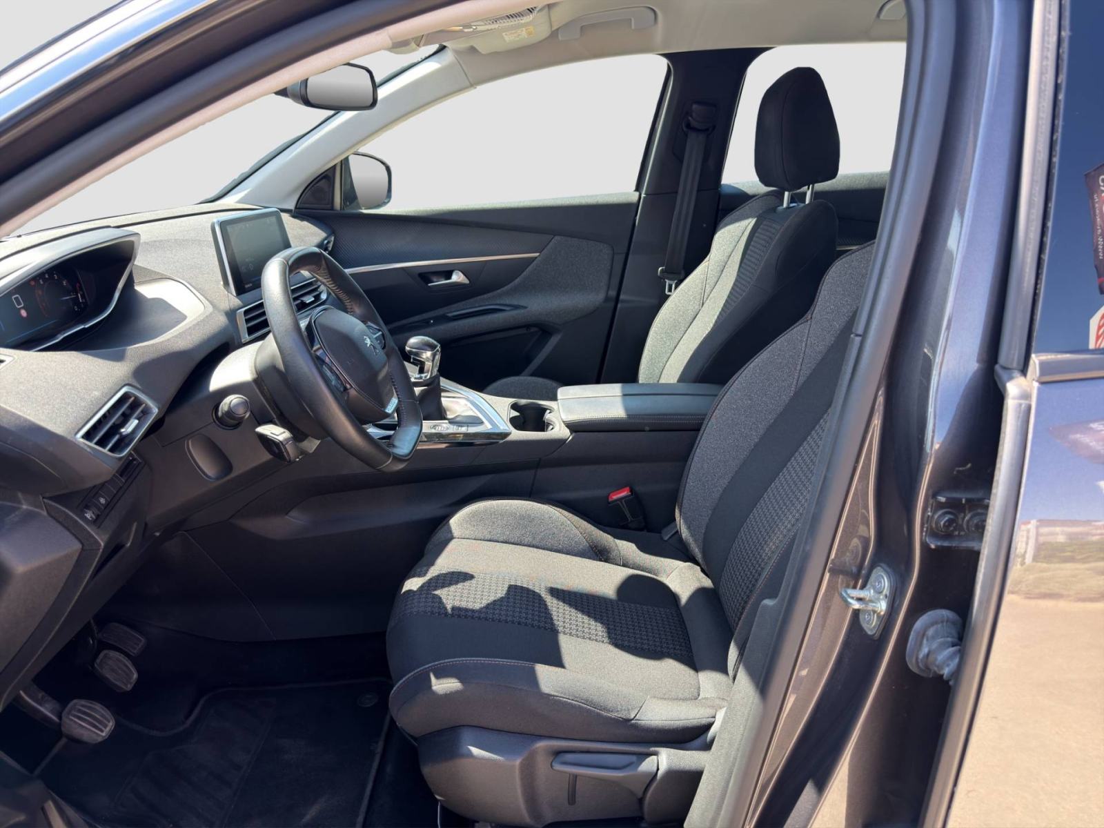 PEUGEOT 3008 1.2 PureTech 130 KS ACTIVE *VOZILO S JAMSTVOM*, fotografija 11